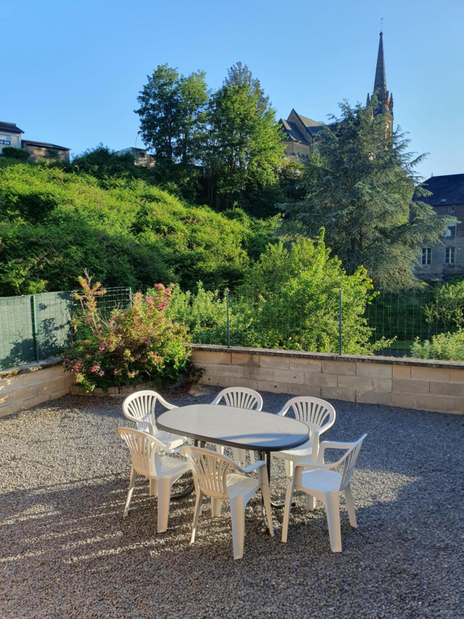 Gite Des Jardiniers Fumay Szoba fotó